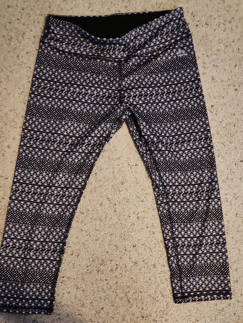 RBX Black & White Crop Workout Leggings Sz Large